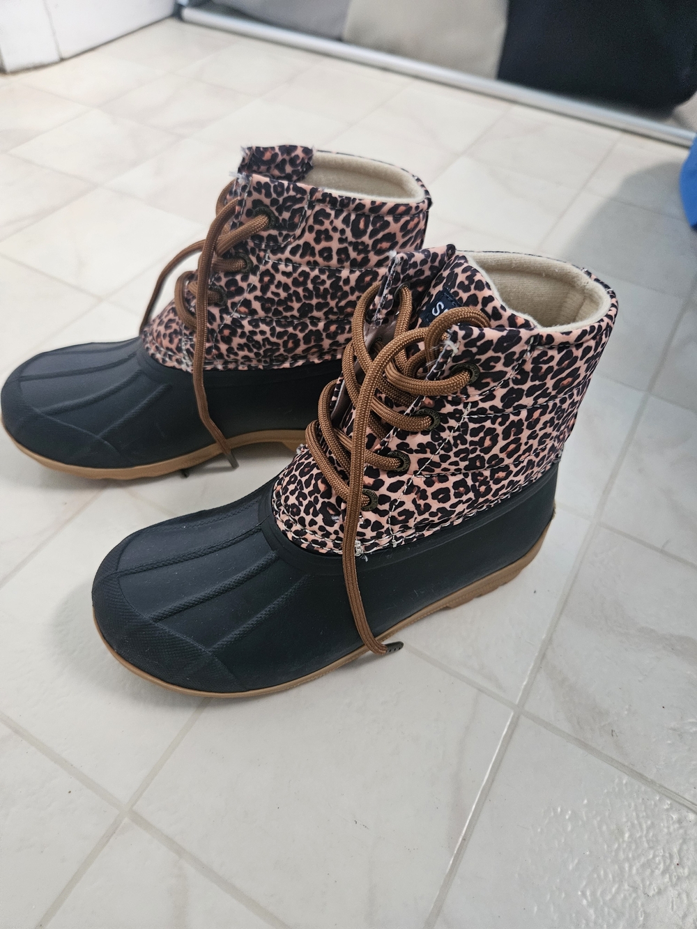 Kids Sperry Leopard Print Lace-Up Winter Boots - Black and Pink